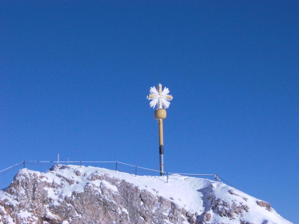 Ferienwohnungen Zugspitze 그라이나우 외부 사진