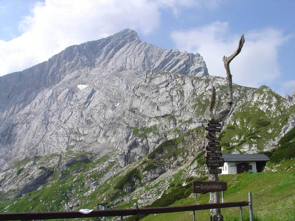 Ferienwohnungen Zugspitze 그라이나우 외부 사진